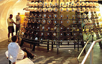 [로열패밀리]코닝의 호튼家, 160년 혁신전통에 첨단의 옷을 입히다