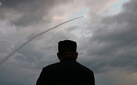 북 “김정은 참관 하에 6일 신형전술유도탄 발사…한미훈련 경고”
