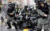 송환법 시위 장기화에 홍콩 기업들 비명...캐세이퍼시픽 주가 10년래 최저