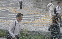 [일기예보] 오늘 날씨, 전국 흐리고 비 '예상 강수량 최고 100mm 이상'…'서울 낮 28도' &quot;미세먼지 '좋음~보통'&quot;