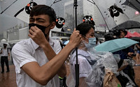 홍콩 2인자, 시위진압 ‘긴급법’ 가능성 시사…동맹 휴학·총파업 등 혼란 지속