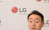 [IFA 2019] LG전자 &quot;LG V50S 씽큐, 폴더블폰과 경쟁 자신&quot;