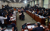 ‘조국 철통방어’ 민주당, ‘딸 의혹’ 집중한 한국당