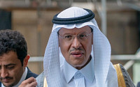 사우디 국왕, 에너지장관 돌연 교체...아들 빈 살만 ‘脫석유정책’ 힘실어준다
