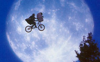 영화 ‘이티(E.T.)’, 아이와 외계인의 우정…국내 재개봉만 2번 ‘평점 9.50’