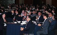 [포토] 여성 금융인 콘퍼런스, 박수치는 참석자들