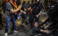 스페인 대법원, 독립추진 카탈루냐 지도부에 중형 선고...각지서 대규모 시위