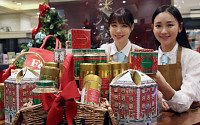 [포토] 신세계백화점, '포트넘앤메이슨' 크리스마스 특별상품 선봬