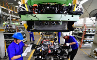 중국, ‘성장둔화’ 전기차에 힘 싣는다…2025년 신에너지車 판매비중 목표 25%로 상향