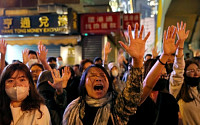 홍콩 주민, 시위사태 장기화에 전 세계서 집구하기 나서