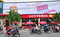 [글로벌 K-브랜드] ①K푸드, 글로벌 식탁메뉴 바꾼다…베트남 치킨사랑에 ‘치킨메뉴’ 확 늘린 롯데리아
