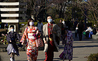 일본, ‘신종 코로나’에 여행경보 ‘2단계’로 상향…‘지정감염증’ 시행, 내일로 앞당겨