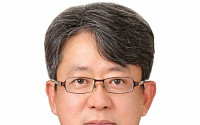 [피플] 김진현 변호사 “무능한 법관 때문에 사법 신뢰 낮아져”