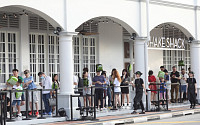 쉐이크쉑, 싱가포르 2호점 성황리 오픈…오픈 전 300여명 대기줄