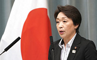 도쿄올림픽 개최 불확실성 더 커진다…일본 정부마저 연기 가능성 시사