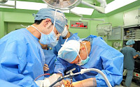 국립암센터, 고령자 대상 고난도 간이식 수술 연이어 성공