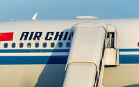 美, 중국 취항 재개 막히자...“중국 항공사, 미국 운항 금지” 맞불
