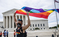미국 연방대법원 “LGBT 직원 차별 금지” 역사적 판결