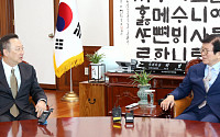 박용만 상의 회장, 국회의장에 &quot;경제 법안 조속히 처리해달라&quot;