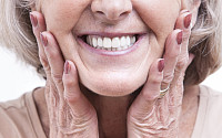 제2의 치아 '틀니' 120% 활용하는 방법