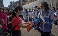 중국, 코로나19에도 대입 시험 열기 뜨거워