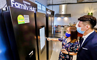삼성전자, 싱가포르서 ‘패밀리허브’ 냉장고 선보여