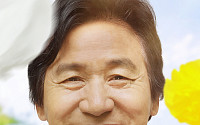 배우 안성기가 건네는 위로와 희망