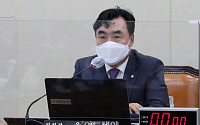 [포토] 발언하는 윤관석 정무위원장
