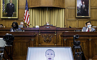 미국, IT 대기업에 대한 압박 더 거세져…페이스북·트위터 CEO, 연일 의회 청문회 출석