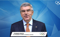 “바흐 IOC 위원장 15일 방일…스가 등과 도쿄올림픽 논의”