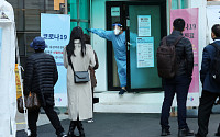 서울 코로나19 확진자 74명 증가…두 달여 만에 최다