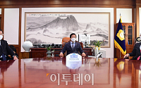 [포토] 대화하는 박병석-김태년-주호영