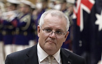 &quot;호주군이 어린이 목에 칼을?&quot;...가짜 사진에 발끈한 호주, 중국에 사과 요구