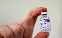 아스트라제네카 백신 국내서 최종허가…&quot;65세 이상 고령자 접종 가능&quot;
