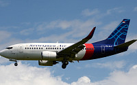 [종합] 60여명 탑승 인도네시아 보잉 737 여객기, 바다 추락