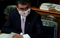 일본, 화이자 코로나19 백신 2월 중순 승인…고노 다로, 책임자로 임명