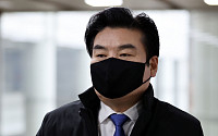 검찰, ‘화천대유 허위급여 의혹’ 원유철 부인 소환조사