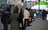 오후 6시까지 전국 신규확진자 244명…어제보다 11명↑