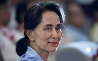 아웅산 수치 미얀마 국가고문 구금 상태…“군부 쿠데타 의혹”