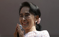 미얀마 수치 고문, 국민 향해 “쿠데타 거부하고 항의 시위 나서 달라” 촉구