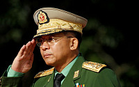미얀마 군부 쿠데타로 1인자된 민 아웅 흘라잉은 누구?