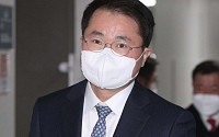 [포토] 국회 찾은 여운국 공수처 차장