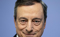드라기 전 ECB 총재, 이탈리아 구원투수로 등판...새 내각 구성 요청 수락
