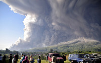 [포토] 인도네시아 시나붕 화산 폭발