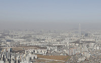 코로나19에 황사까지 '숨구멍' 막힌 서울…&quot;제대로 숨 쉴 수가 없다&quot;