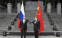 미국의 대중국 포위망에 맞서...밀착하는 중국과 러시아