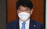 [포토] 박완주 민주당 의원, 원내대표 경선 후보등록