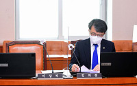 [포토] 문체위 전체회의 참석한 김의겸 열린민주당 의원