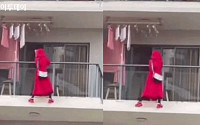 [사건·사고 24시] 25층 아파트 매달려 춤춘 중국 여성 추락사·10년간 '직원 성추행' 샤넬 임원 검찰 송치