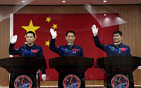 ‘우주굴기’ 중국, 17일 독자 우주정거장에 우주인 3명 보내
